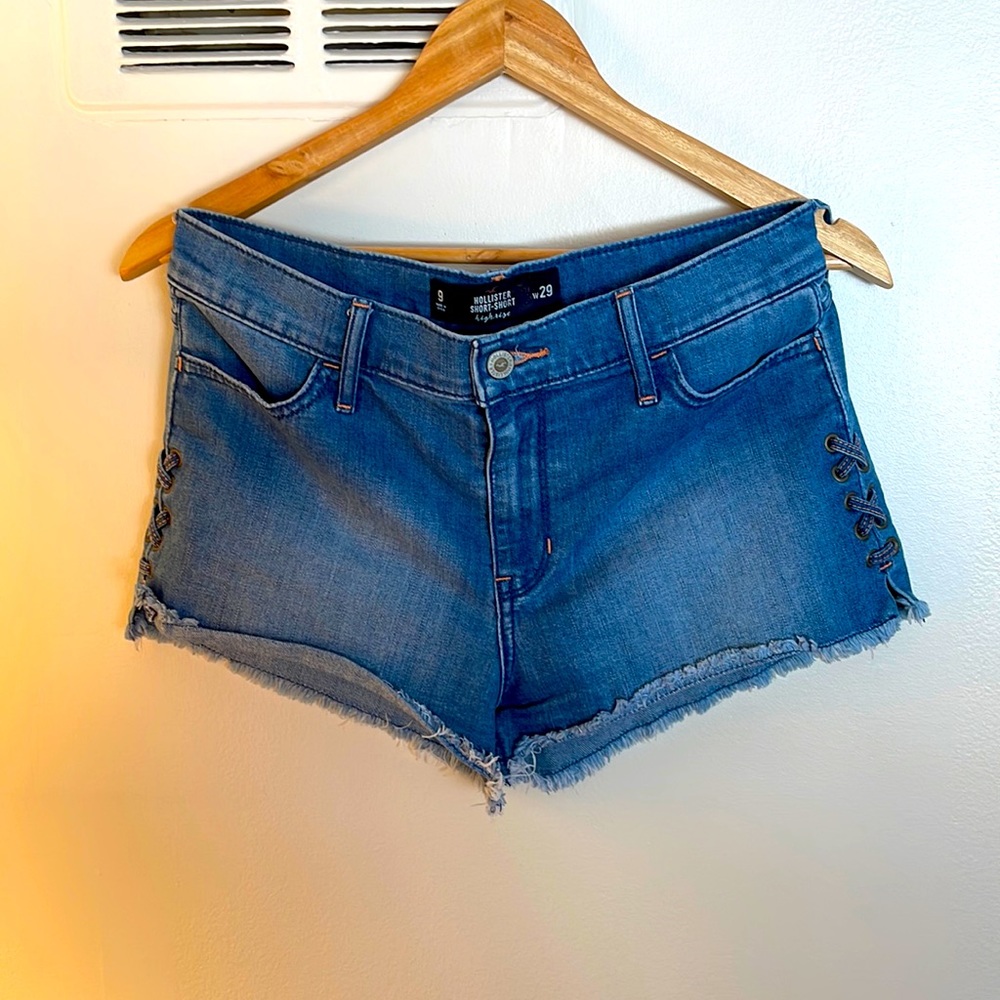 Hollister Short-short, Size 9 / 29